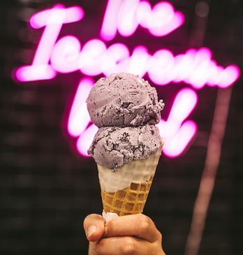 hand holding an ice cream cone from The Ice Cream Bowl located in London, Ontario