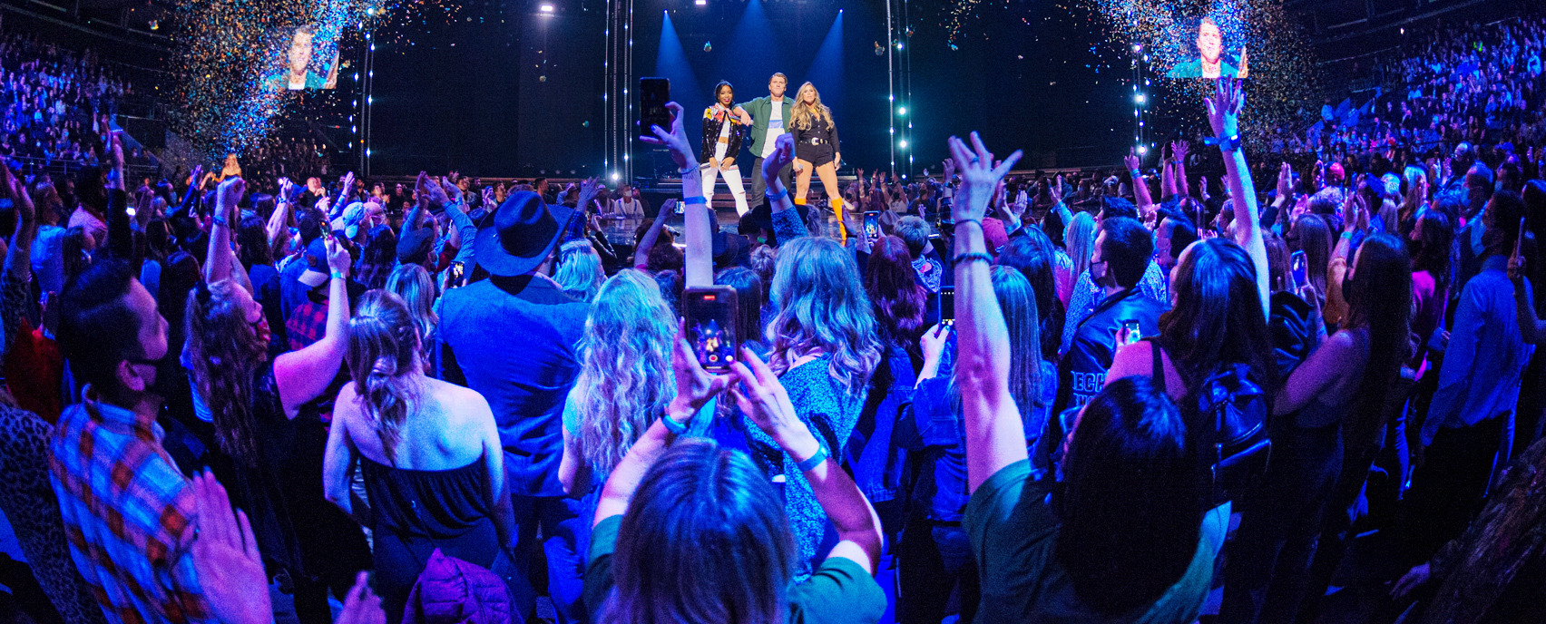 A large crowd gathered for the 2022 Canadian Country Music Awards held in London, Ontario at Budwesier Gardens