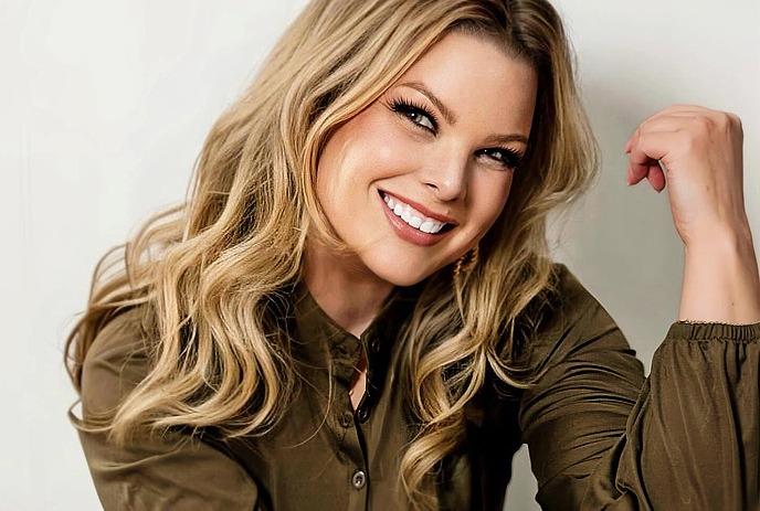 Tiffany Rice Psychic Medium looking to the side while posing for a photo.