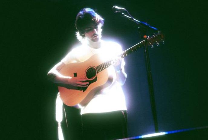 TUNES@NOON: Anddre Mafra