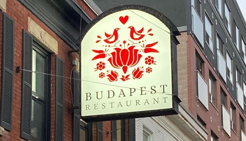 Romantic Hungarian Three Course Dinner With Singer Laszlo Attila Budapest Restaurant