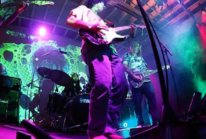 TROPX: Thee Growlits, Dougie and the Keefs and Gutter Crowns LIVE