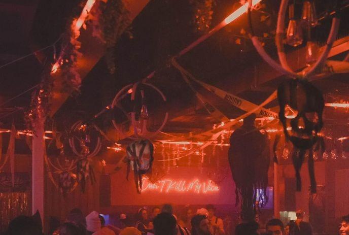 The Return of RENAISSANCE - ALL 90s - London, Ontario