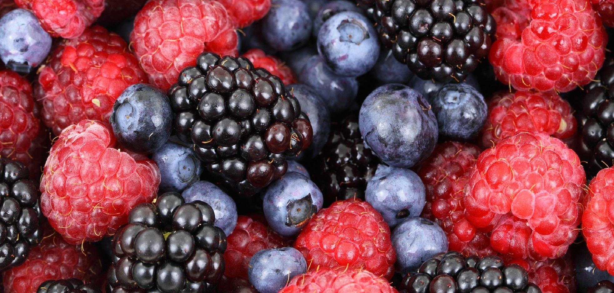 Close up image of blackberries, blueberries, and raspberries