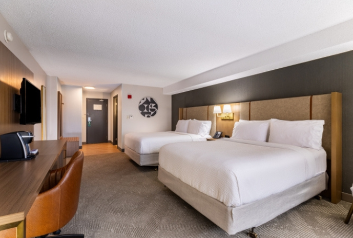 holiday-inn-suites-london2