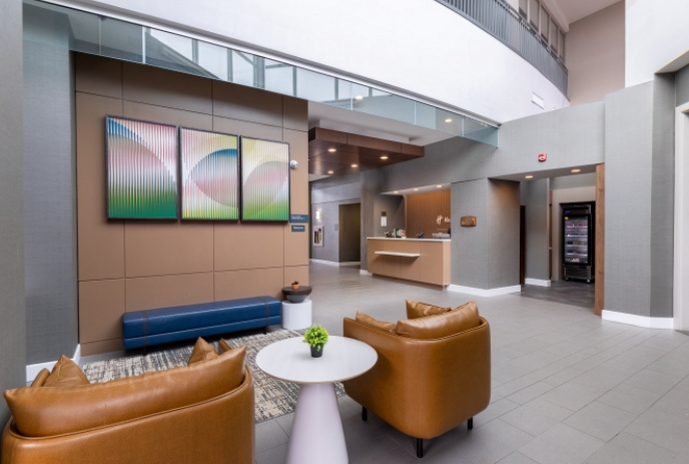 holiday-inn-suites-london4