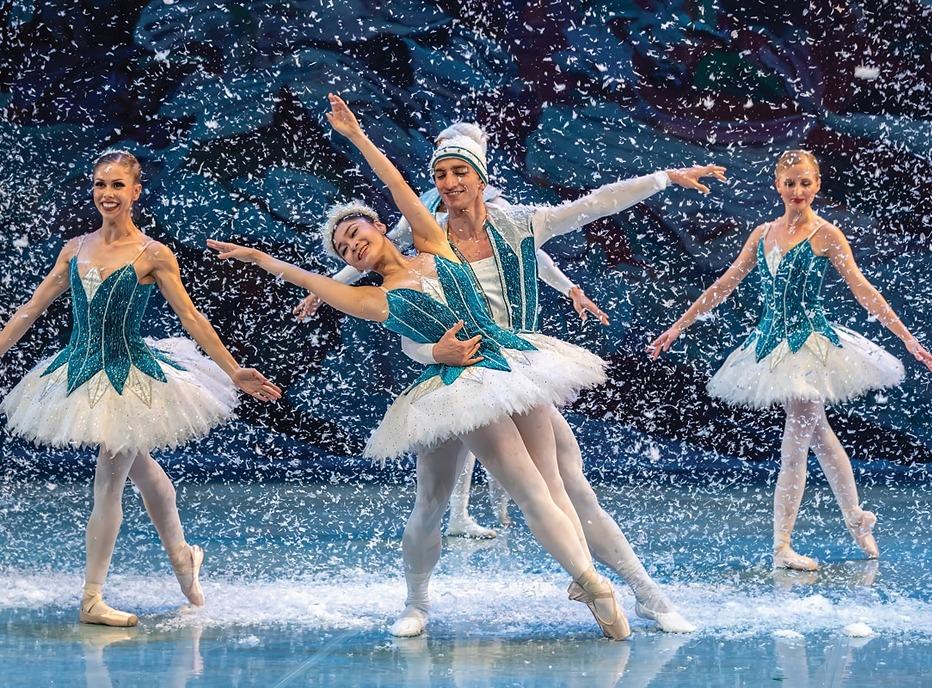 Various dancers on stage performing Ballet Jörgen's production of The Nutcracker
