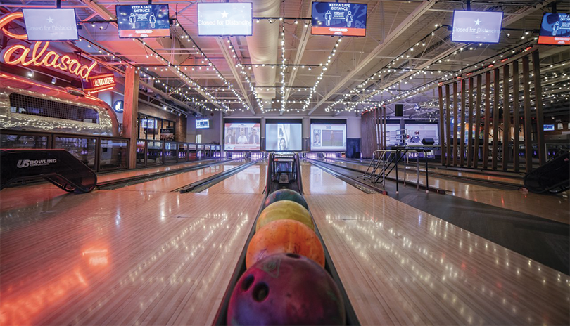 Empty bowling lanes inside Palasad Socialbowl