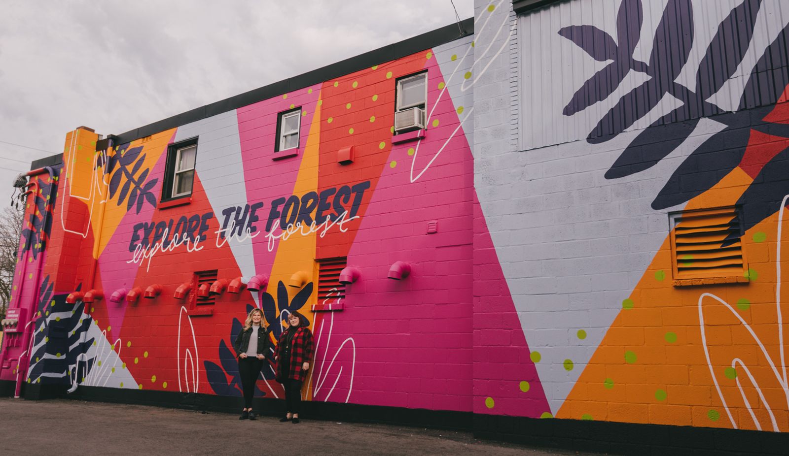 Hamilton Road's Neighbourhood Laundromat Café Mural