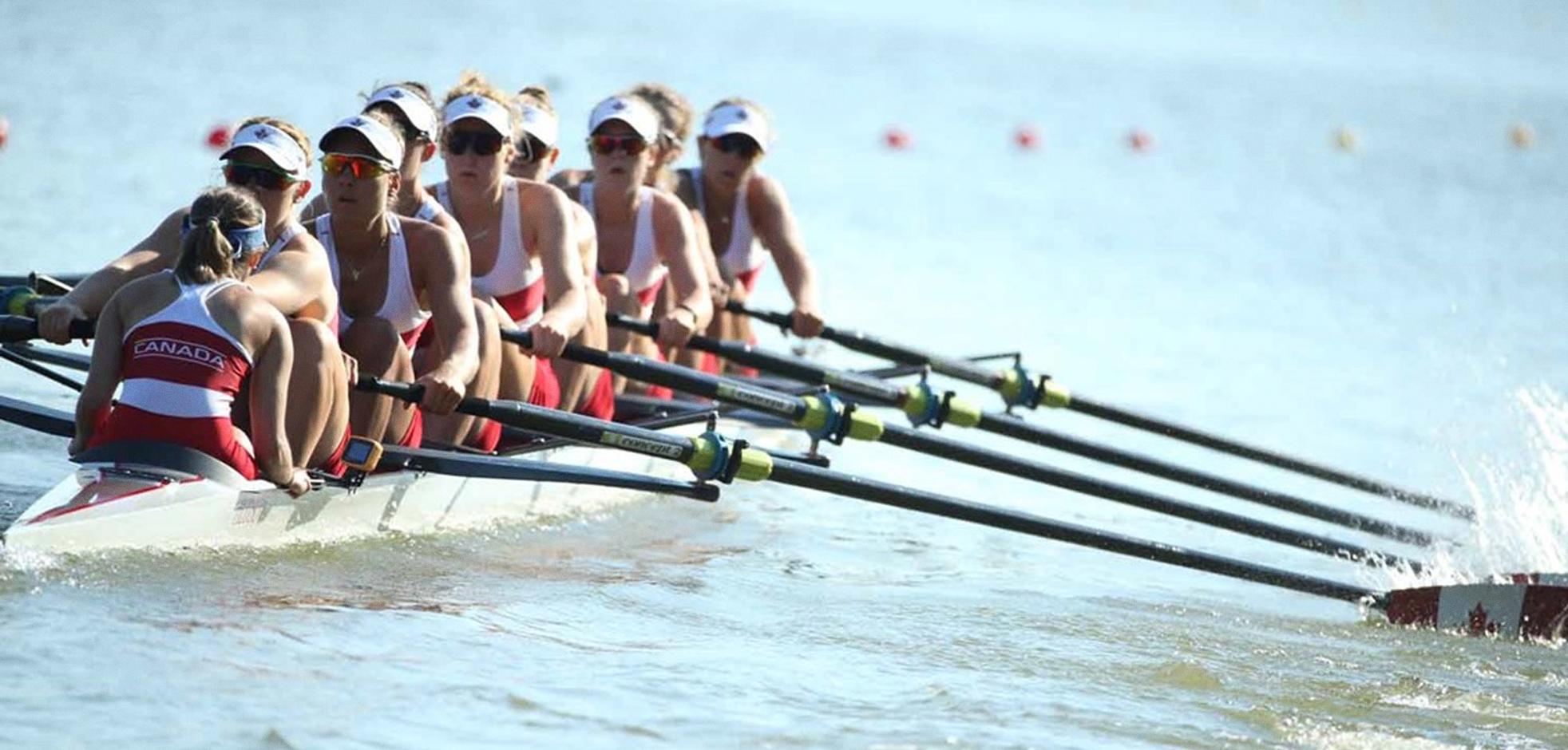 rowsers practing in water